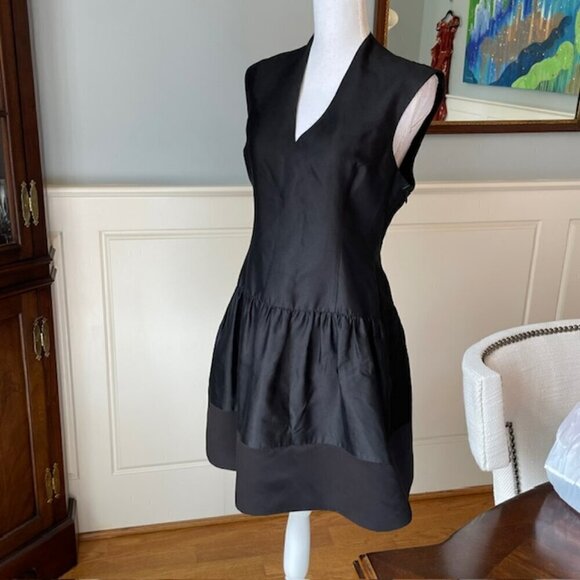 Raoul Black Silk Structured Silk V-neck Mini Cocktail Dress 8 - Picture 6 of 6